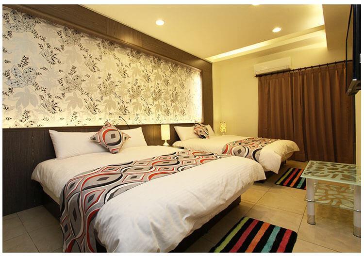 Luodong Night Market Miss Homestay Bagian luar foto