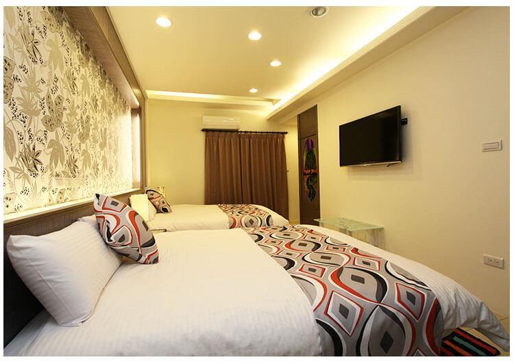 Luodong Night Market Miss Homestay Bagian luar foto